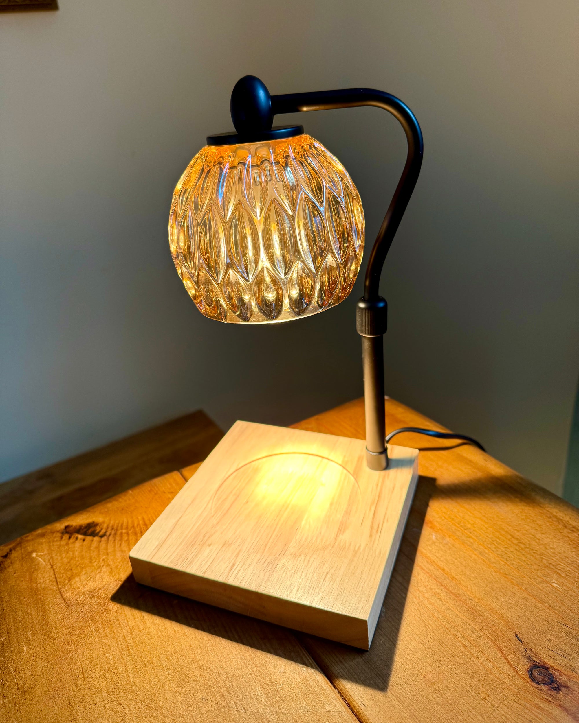 Candle Warmer | With ONE Free Wickless Candles