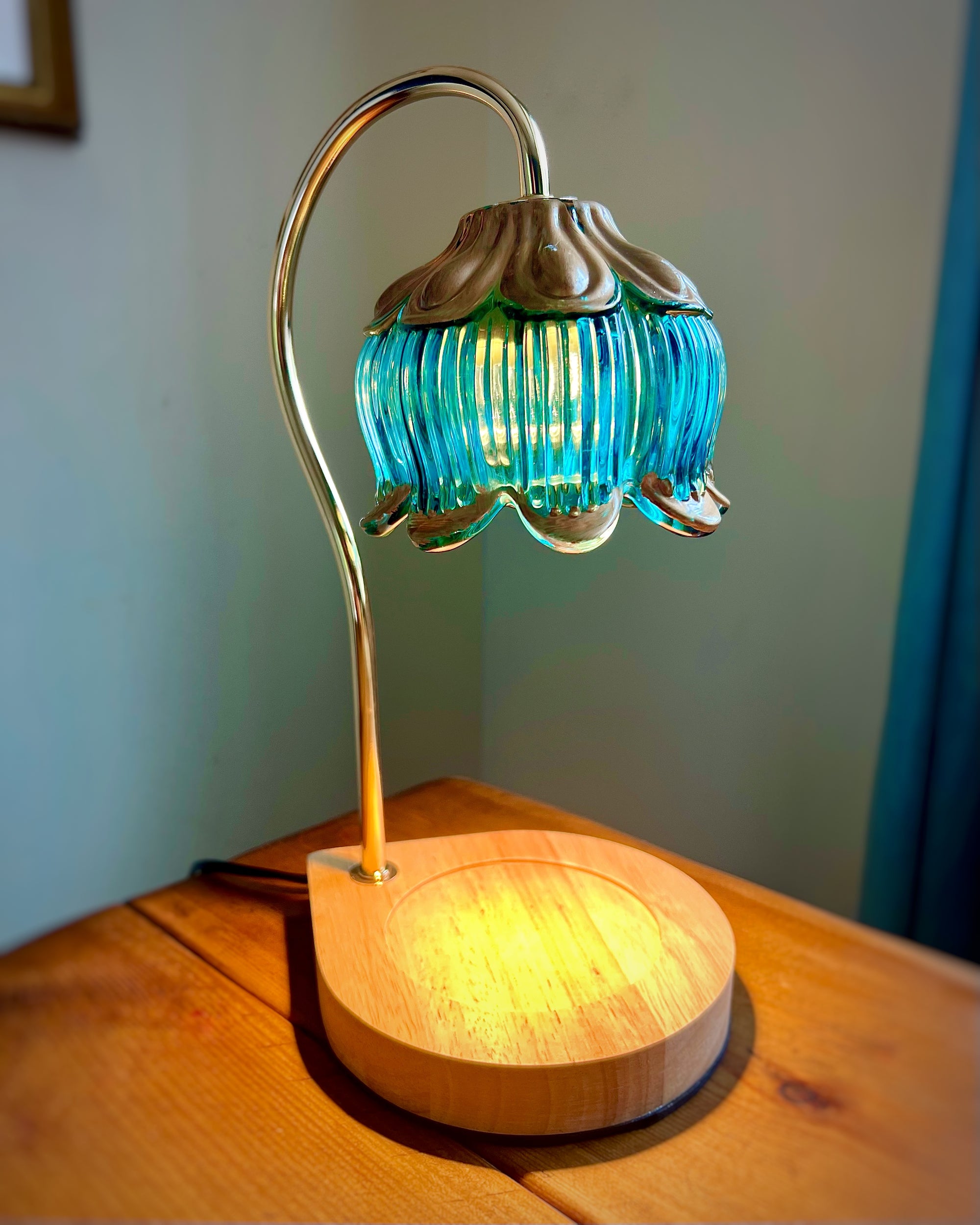 Candle Warmer | With ONE Free Wickless Candles