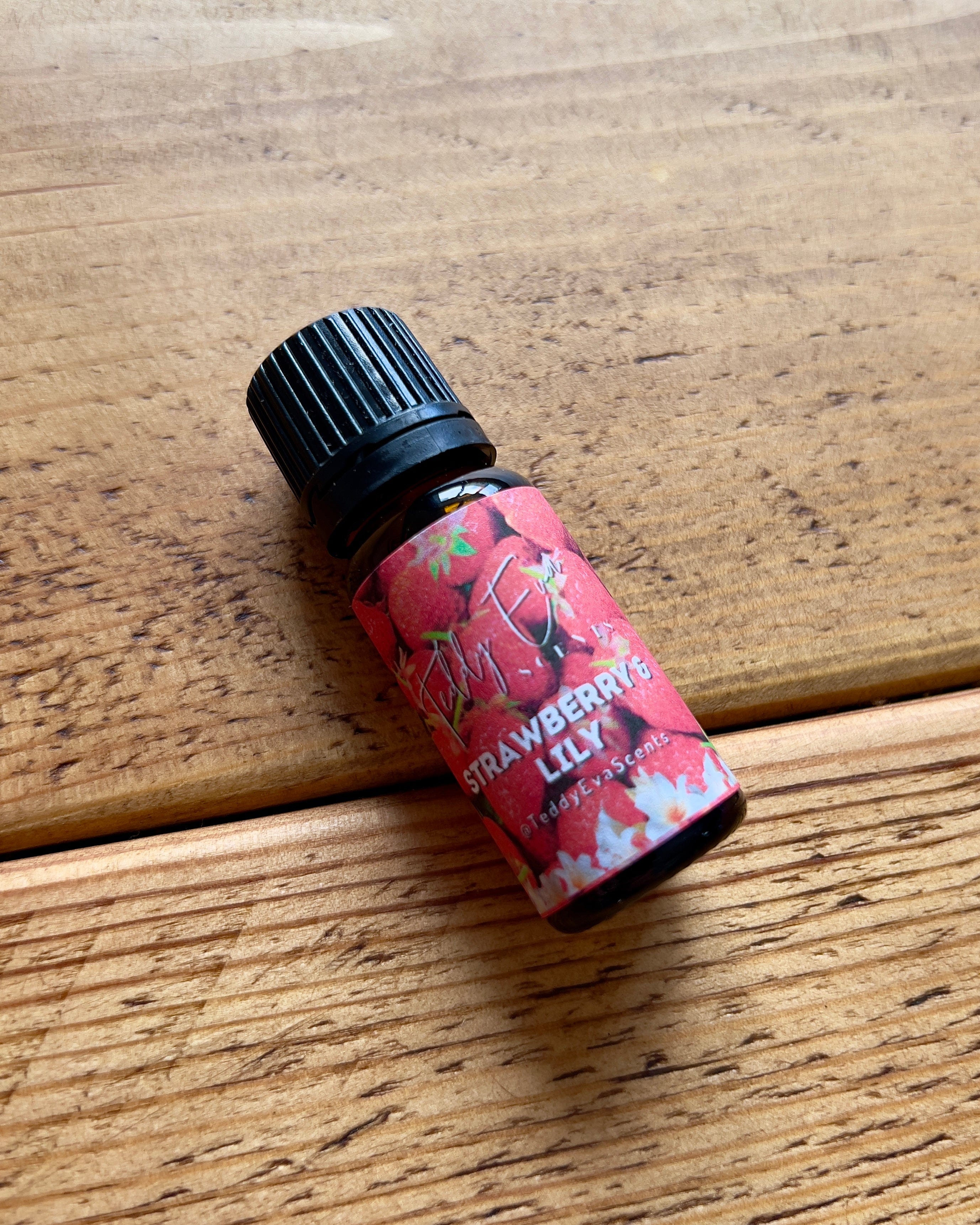 Strawberry and Lily Aroma Diffuser Oil - 10ml
