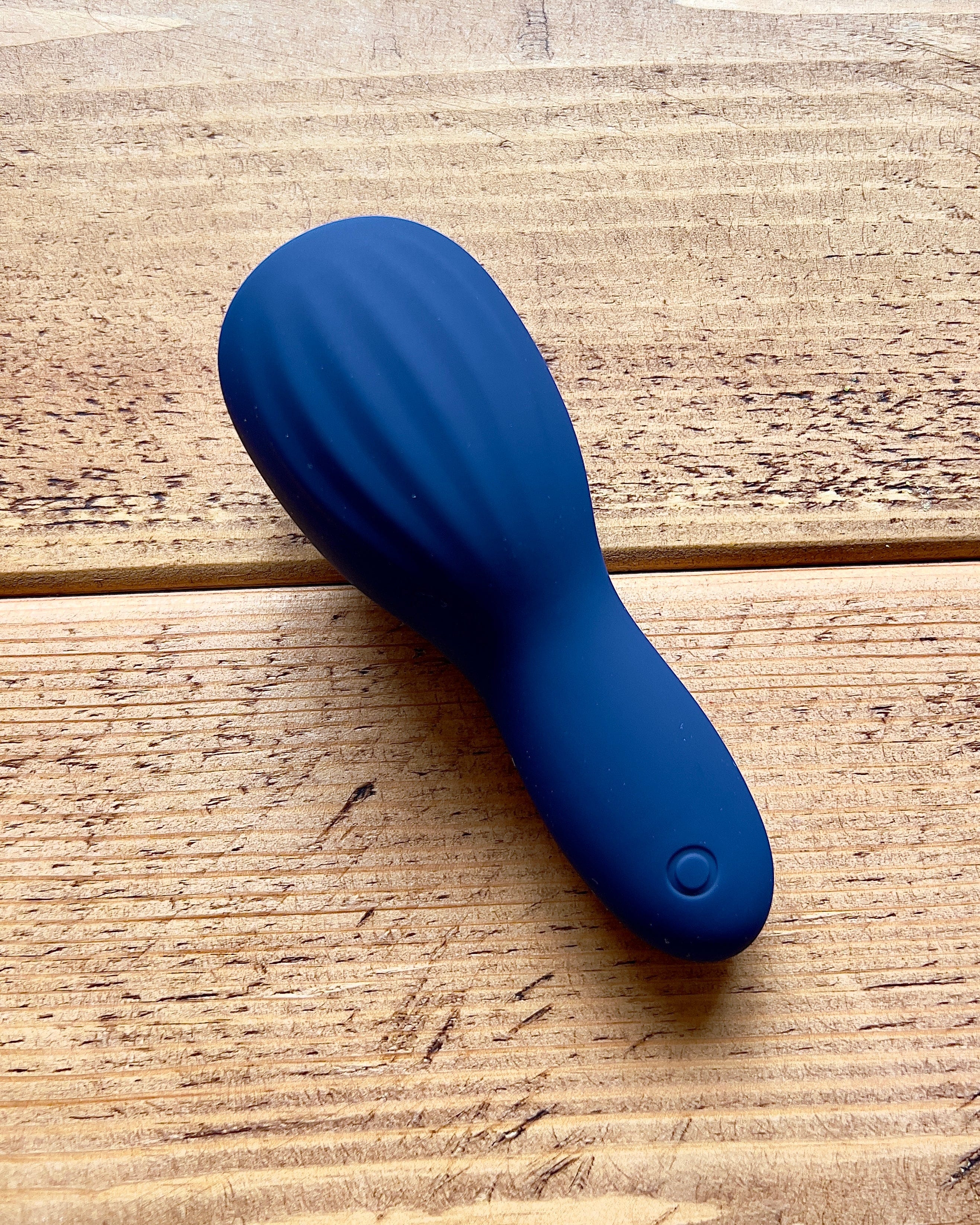 Male sex toy that vibrates