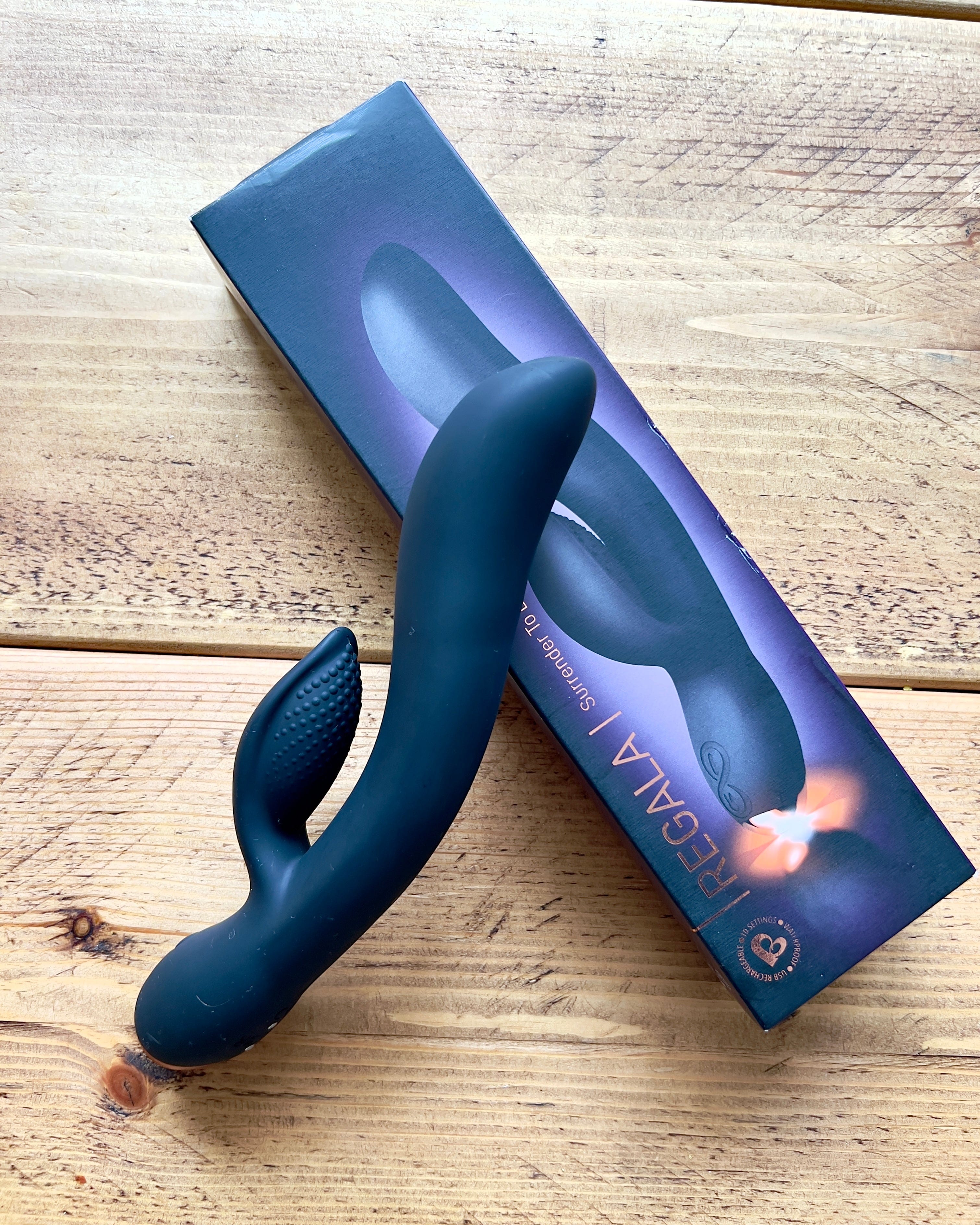 The powerful dual independent motors will become the catalyst of your own unique blend of pleasure as Regala sends deep sensual vibrations to the shaft, tip, and clitoral stimulation points as you fall endlessly and deeply into a shuddering full-body orgasm. Close your eyes and take a deep breath… 